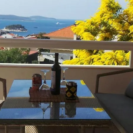 Διαμέρισμα With Hot Tub Hvar - 21877 *