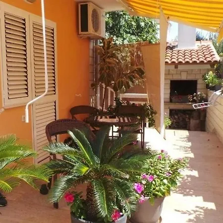 Διαμέρισμα With Hot Tub Hvar - 21877 *