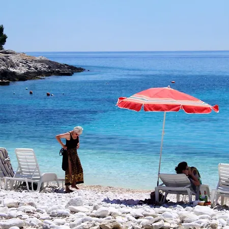 Διαμέρισμα With Hot Tub Hvar - 21877 *