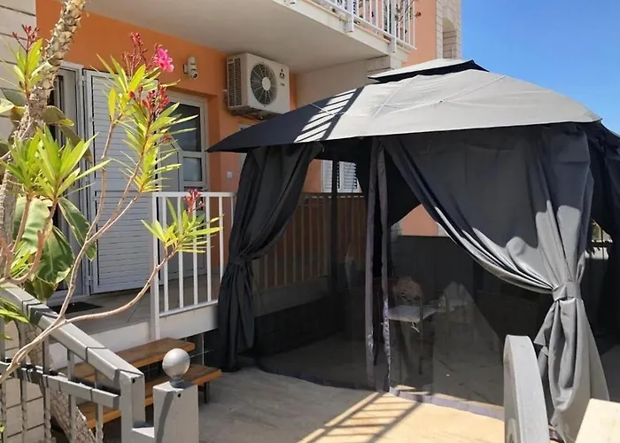 With Parking Space Hvar - 21877 公寓